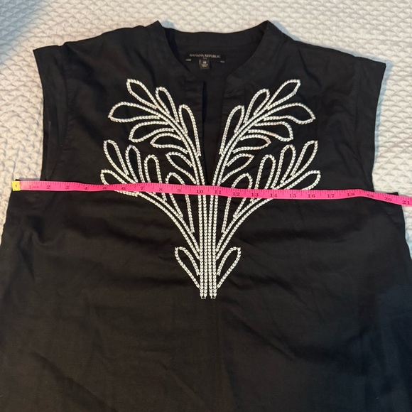 Banana Republic Black Dress with White Embroidery | Very Good Condition - Picture 6 of 8